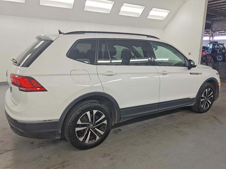 51154106 :رقم المزاد ، 3VV1B7AX9NM011684 vin ، 2022 Volkswagen Tiguan مزاد بيع