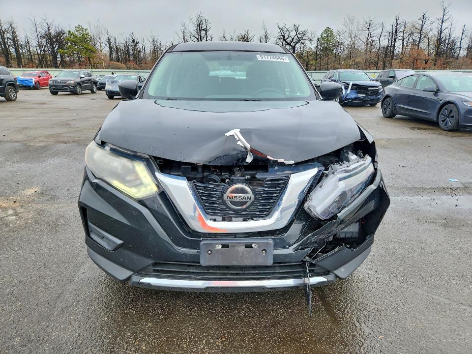 2018 Nissan Rogue მანქანა იყიდება აუქციონზე, vin: 5N1AT2MVXJC789704, აუქციონის ნომერი: 51774046