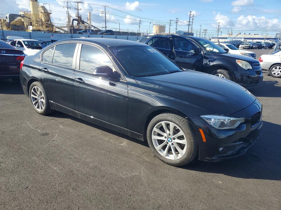 Продажа на аукционе авто 2017 Bmw 320, vin: WBA8E1G30HNU17320, номер лота: 49458786