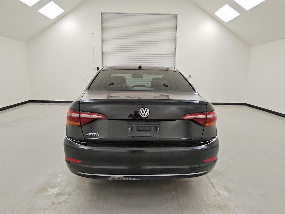 50524816 :رقم المزاد ، 3VWC57BU0KM152719 vin ، 2019 Volkswagen Jetta مزاد بيع