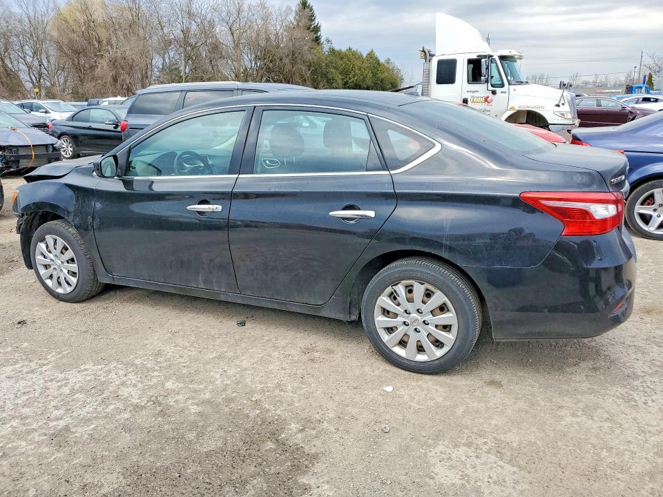 48693916 :رقم المزاد ، 3N1AB7AP4JY309791 vin ، 2018 Nissan Sentra مزاد بيع