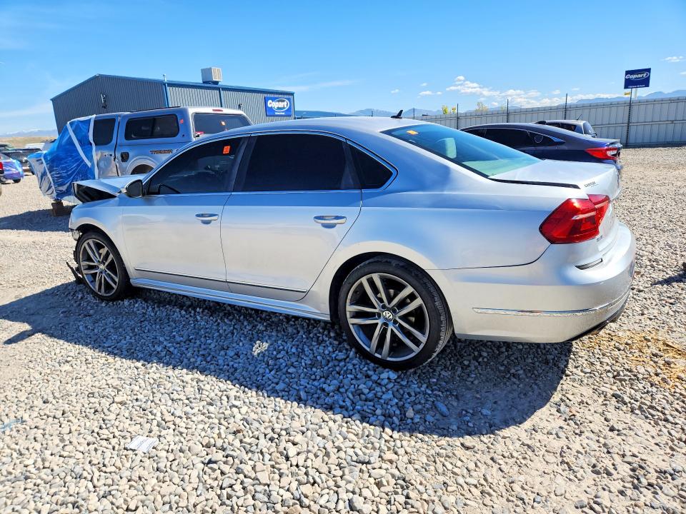 48004556 :رقم المزاد ، 1VWAT7A38GC037588 vin ، 2016 Volkswagen Passat مزاد بيع