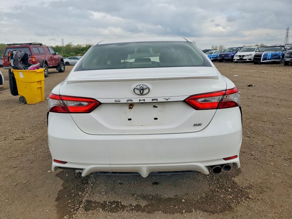 50196566 :رقم المزاد ، JTNB11HKXJ3007289 vin ، 2018 Toyota Camry مزاد بيع