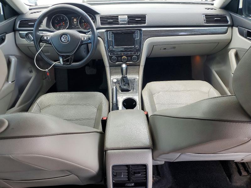 50282076 :رقم المزاد ، 1VWBA7A32JC018021 vin ، 2018 Volkswagen Passat مزاد بيع