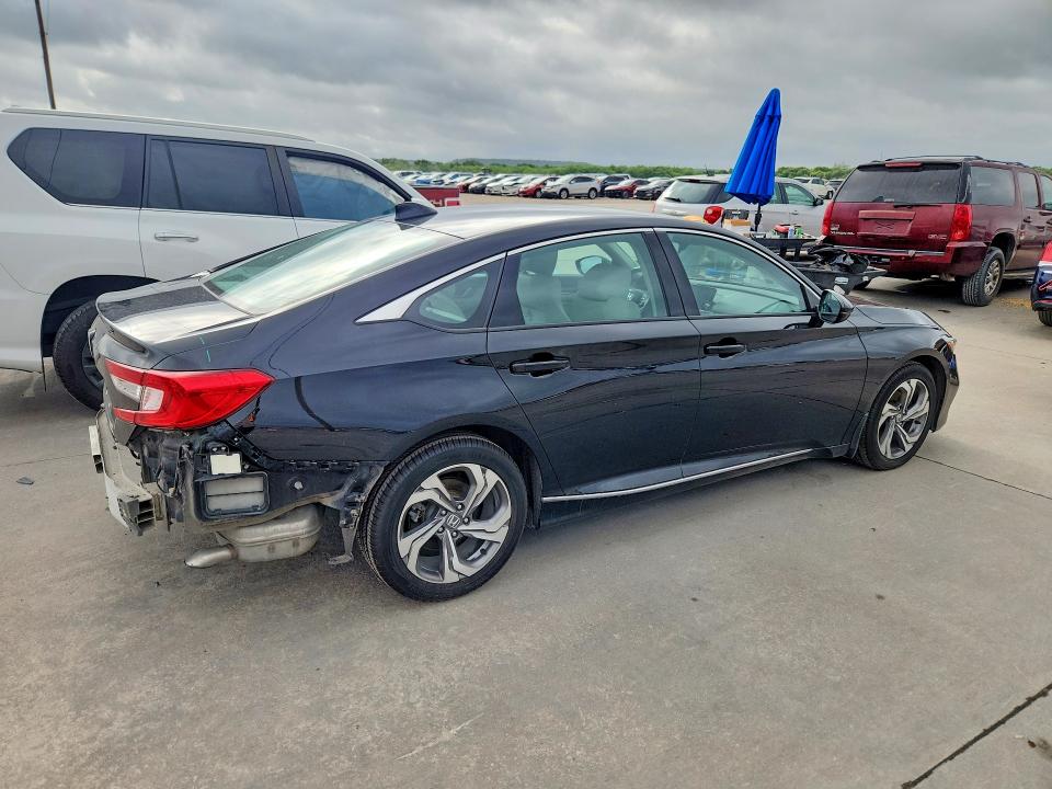 Продажа на аукционе авто 2018 Honda Accord, vin: 1HGCV1F53JA158207, номер лота: 49134906