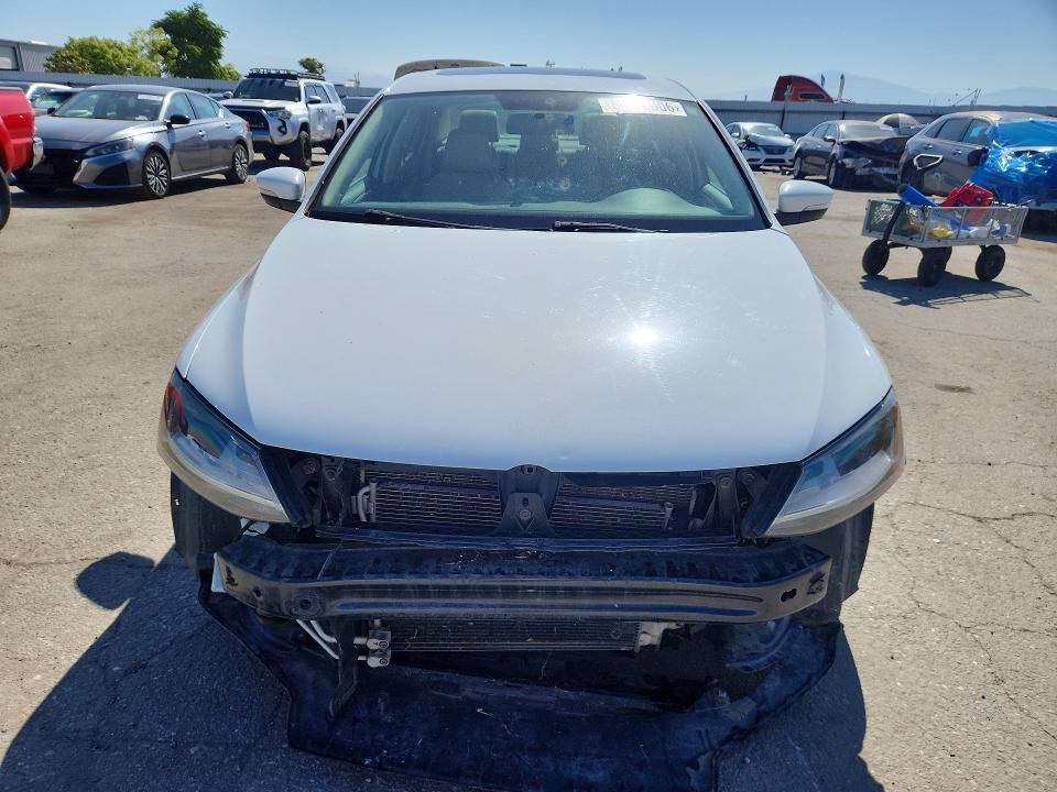 Продажа на аукционе авто 2016 Volkswagen Jetta, vin: 3VWD67AJ4GM331202, номер лота: 51881006