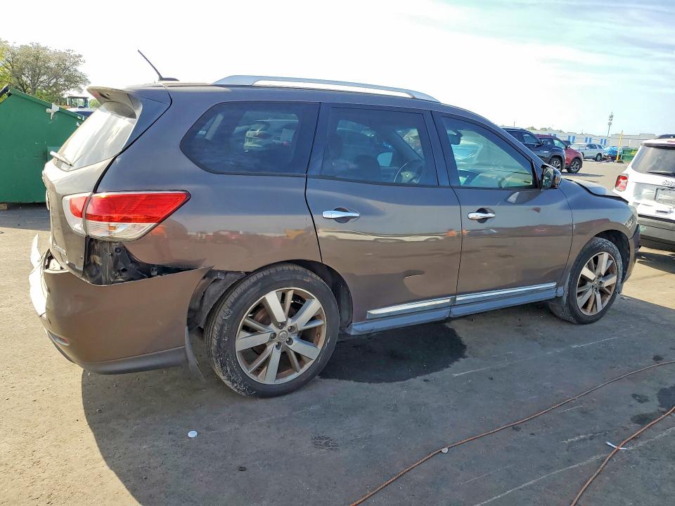 Продажа на аукционе авто 2015 Nissan Pathfinder, vin: 5N1AR2MNXFC664076, номер лота: 47771816