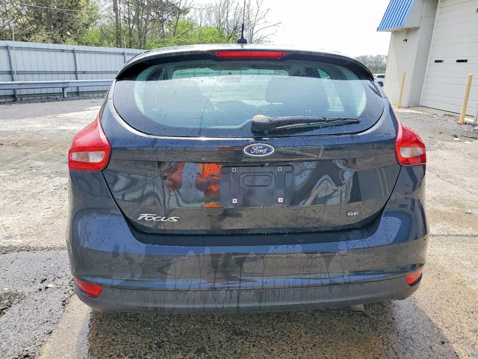 Auction sale of the 2015 Ford Focus, vin: 1FADP3K24FL252120, lot number: 50120356