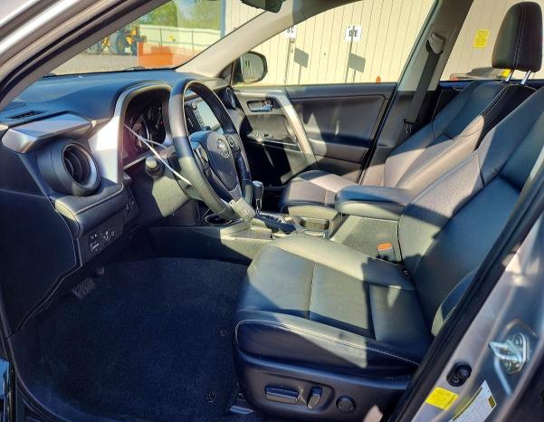 Продажа на аукционе авто 2018 Toyota Rav4, vin: JTMDFREV0JJ214362, номер лота: 50929296
