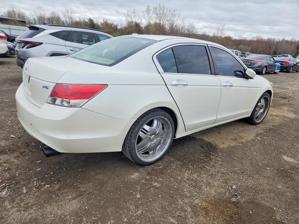 50320486 :رقم المزاد ، 1HGCP36898A069803 vin ، 2008 Honda Accord مزاد بيع