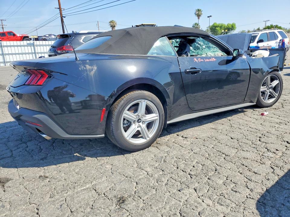 49261096 :رقم المزاد ، 1FAGP8UH4T5112760 vin ، 2026 Ford Mustang مزاد بيع