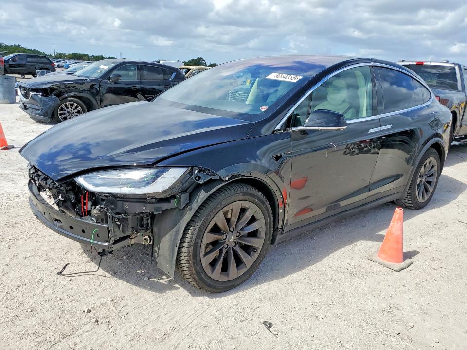Aukcja sprzedaży 2018 Tesla Model X, vin: 5YJXCAE28JF102333, numer aukcji: 50643556