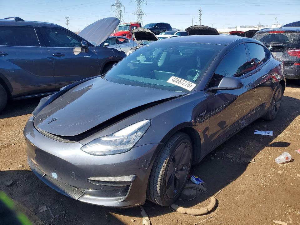 48687276 :رقم المزاد ، 5YJ3E1EB9JF066662 vin ، 2018 Tesla Model 3 مزاد بيع