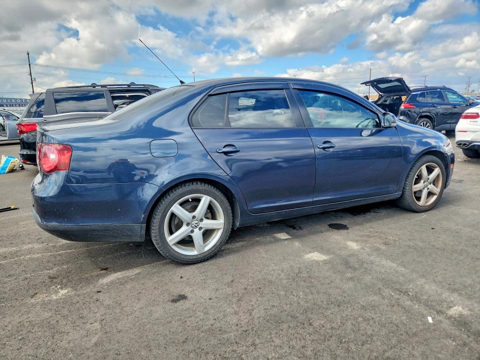 Продаж на аукціоні авто 2010 Volkswagen Jetta, vin: 3VWAZ7AJ1AM118631, номер лоту: 48319676