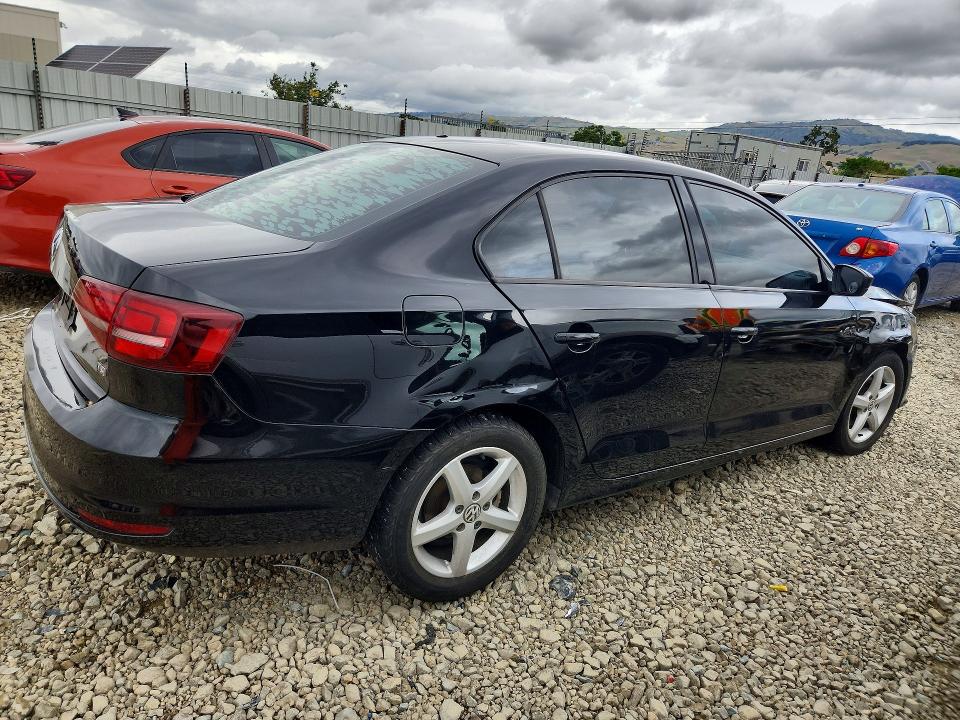 50390716 :رقم المزاد ، 3VW267AJ5GM377032 vin ، 2016 Volkswagen Jetta مزاد بيع