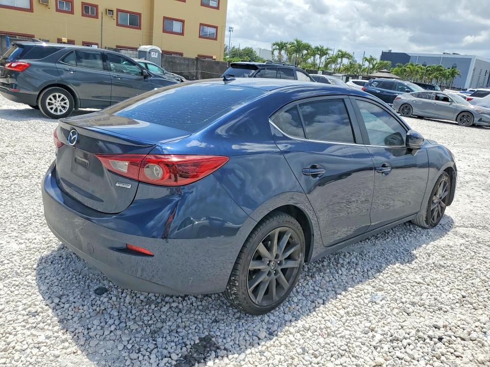 2018 Mazda 3 მანქანა იყიდება აუქციონზე, vin: 3MZBN1W38JM160673, აუქციონის ნომერი: 50977446