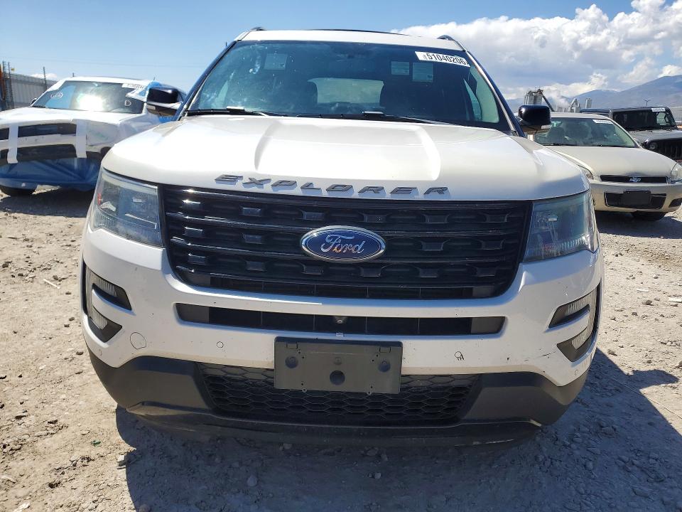 51040206 :رقم المزاد ، 1FM5K8GT2HGC76788 vin ، 2017 Ford Explorer مزاد بيع