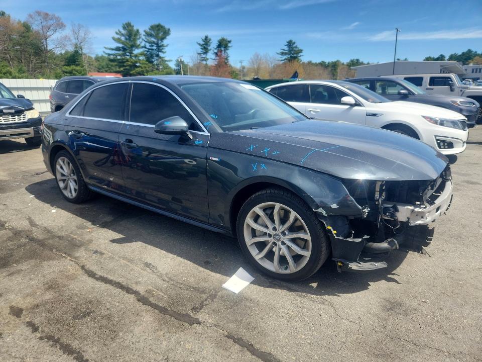 Продаж на аукціоні авто 2019 Audi A4, vin: WAUENAF40KN006827, номер лоту: 51329096