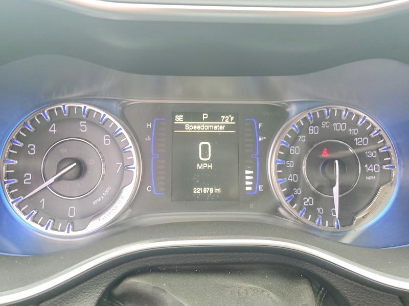 48257176 :رقم المزاد ، 1C3CCCAB9FN537424 vin ، 2015 Chrysler 200 مزاد بيع