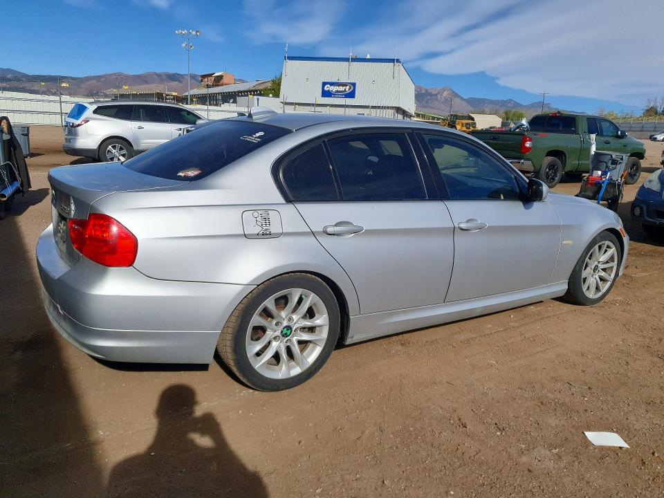 49391956 :رقم المزاد ، WBAPH5G54BNM73649 vin ، 2011 Bmw 328 مزاد بيع