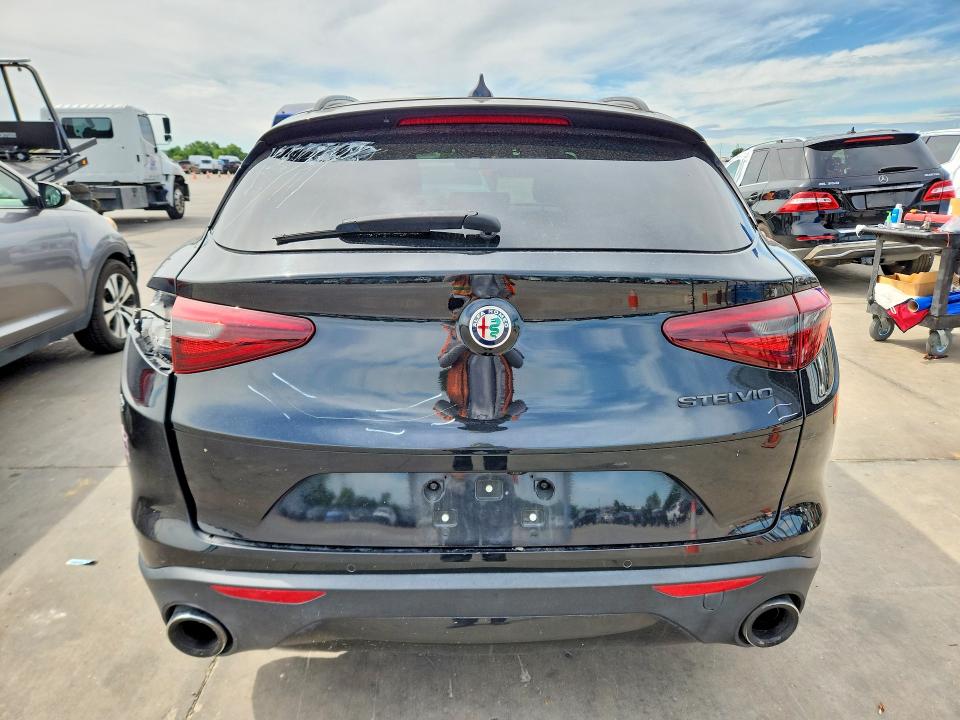 49682246 :رقم المزاد ، ZASPAJAN5M7D12217 vin ، 2021 Alfa Romeo Stelvio مزاد بيع