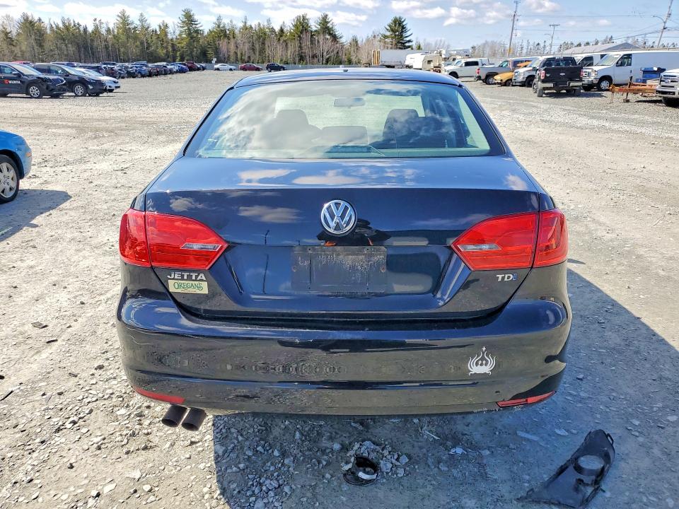 48589626 :رقم المزاد ، 3VWDL7AJ8EM377234 vin ، 2014 Volkswagen Jetta مزاد بيع