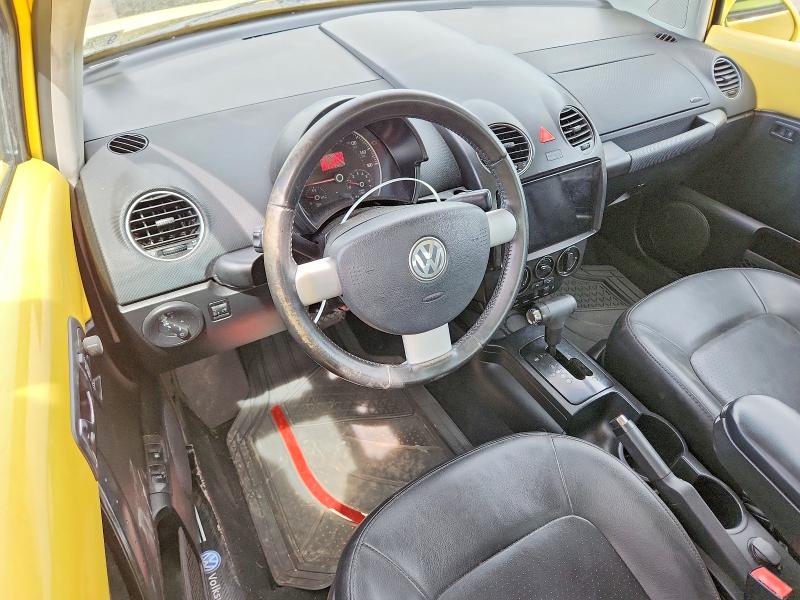 49647016 :رقم المزاد ، 3VWPW31C09M508497 vin ، 2009 Volkswagen New Beetle مزاد بيع