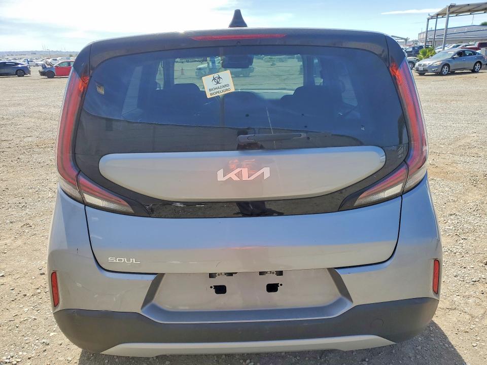 50525946 :رقم المزاد ، KNDJ23AU7P7881086 vin ، 2023 Kia Soul مزاد بيع