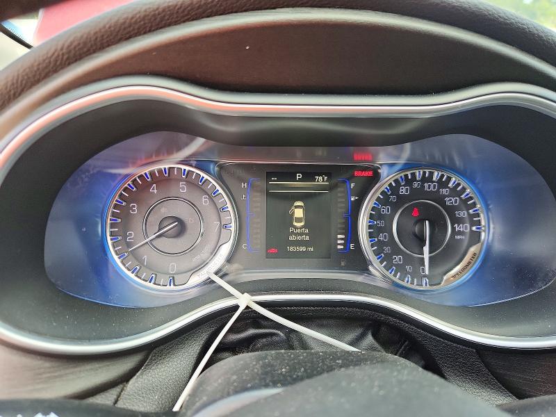 49800006 :رقم المزاد ، 1C3CCCAB7GN167253 vin ، 2016 Chrysler 200 مزاد بيع