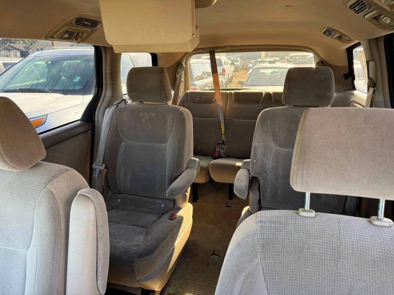 2004 Toyota Sienna მანქანა იყიდება აუქციონზე, vin: 5TDZA23C64S209476, აუქციონის ნომერი: 49053916