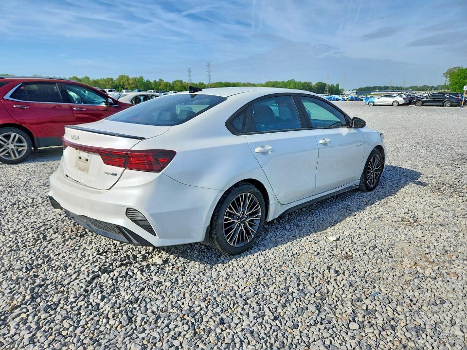 Продажа на аукционе авто 2023 Kia Forte, vin: 3KPF54AD3PE626602, номер лота: 49581296