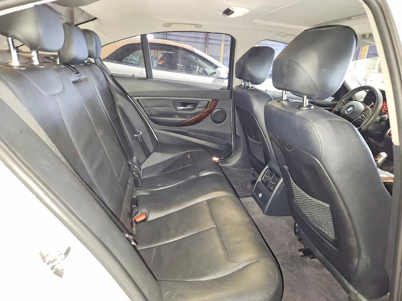 51149566 :رقم المزاد ، WBA3A5G53ENP30114 vin ، 2014 Bmw 328 مزاد بيع