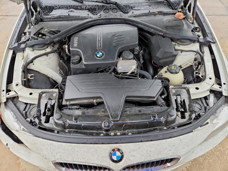 52083406 :رقم المزاد ، WBA3B5G51FNS16213 vin ، 2015 Bmw 328 مزاد بيع