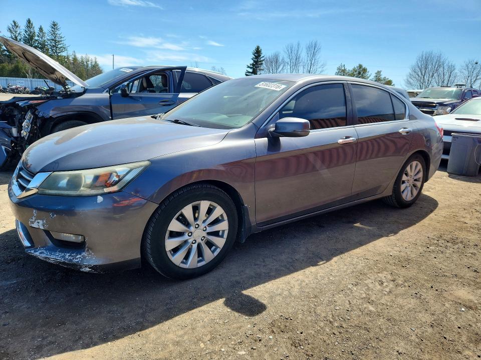 Auction sale of the 2015 Honda Accord, vin: 1HGCR2F85FA801328, lot number: 51602316