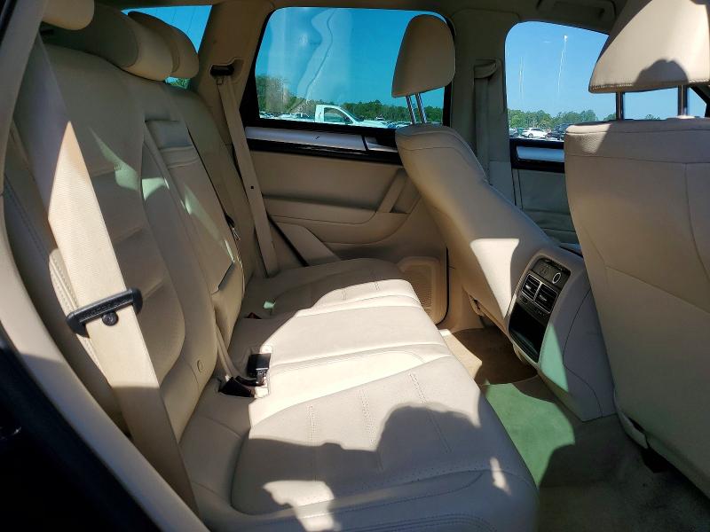 2013 Volkswagen Touareg მანქანა იყიდება აუქციონზე, vin: WVGEP9BP2DD004450, აუქციონის ნომერი: 50152496