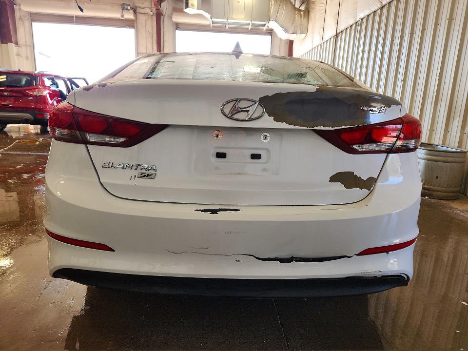 50687176 :رقم المزاد ، 5NPD74LF1HH155059 vin ، 2017 Hyundai Elantra مزاد بيع