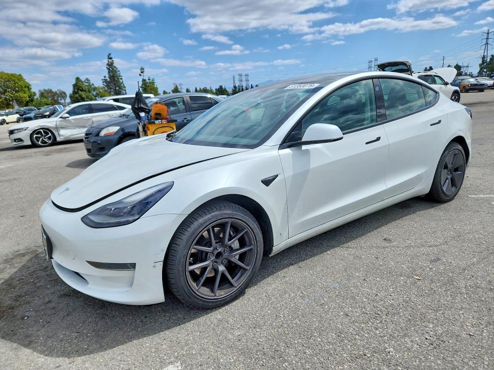 Продаж на аукціоні авто 2021 Tesla Model 3, vin: 5YJ3E1EAXMF052099, номер лоту: 51353076