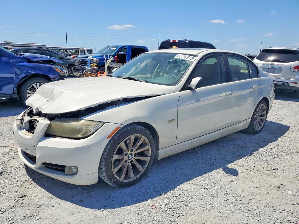 50437576 :رقم المزاد ، WBAPH7C52BE674385 vin ، 2011 Bmw 328 مزاد بيع