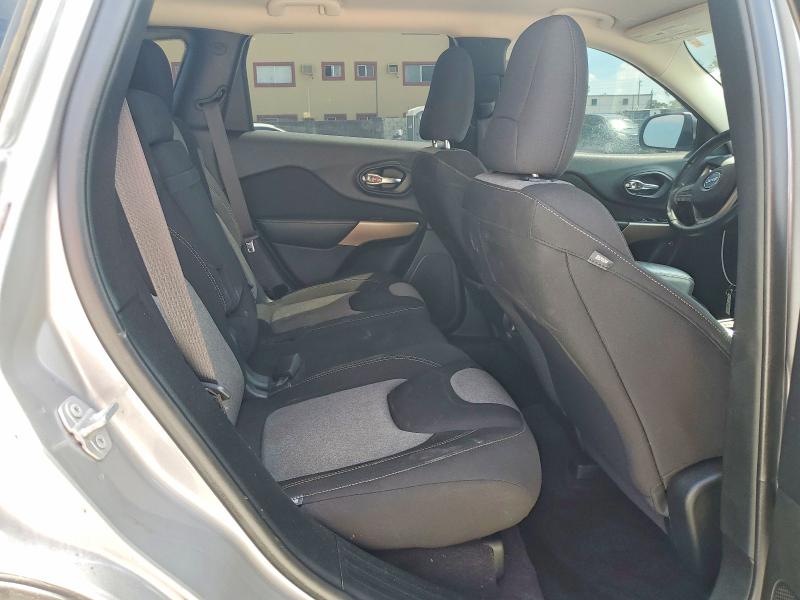 Продаж на аукціоні авто 2018 Jeep Cherokee, vin: 1C4PJLCB2JD540051, номер лоту: 52965926