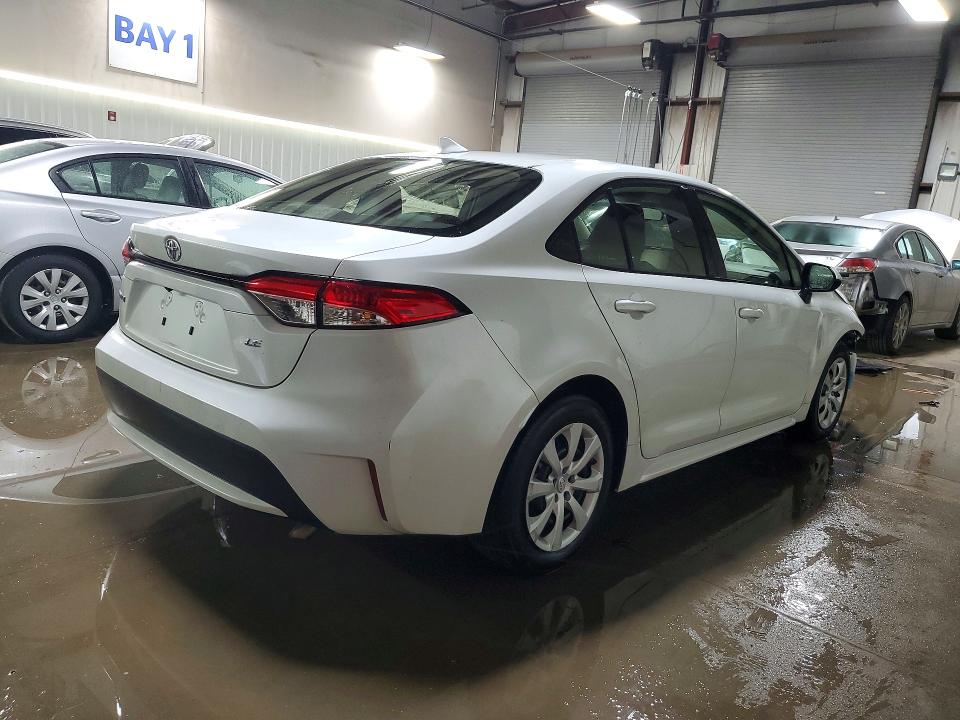 51306126 :رقم المزاد ، JTDEPMAE3NJ191109 vin ، 2022 Toyota Corolla مزاد بيع