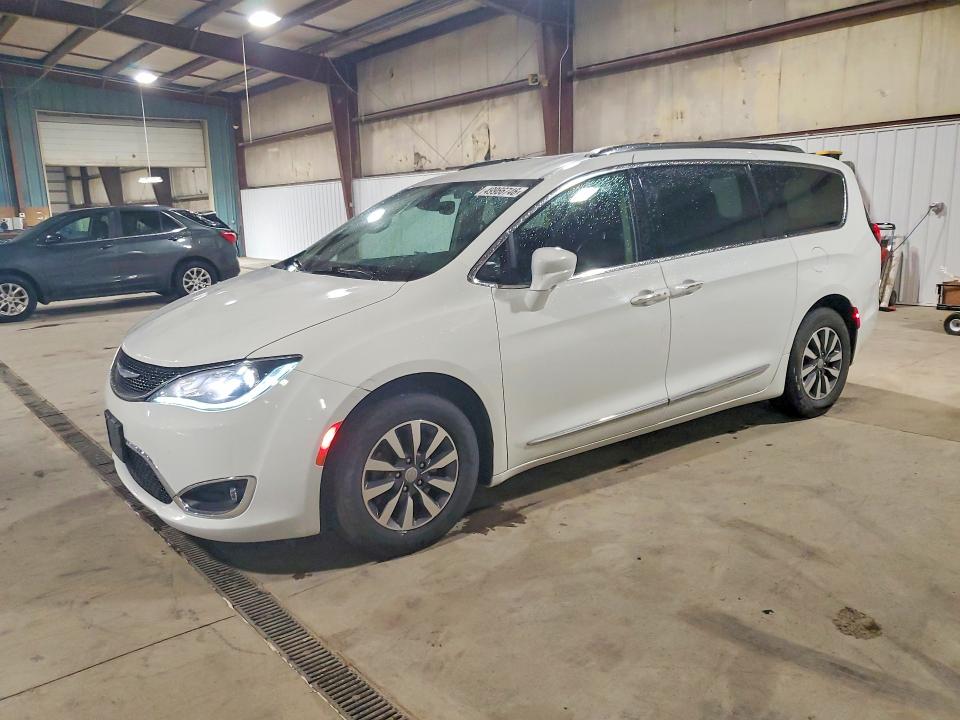 Auction sale of the 2020 Chrysler Pacifica, vin: 2C4RC1EG2LR145951, lot number: 49966746