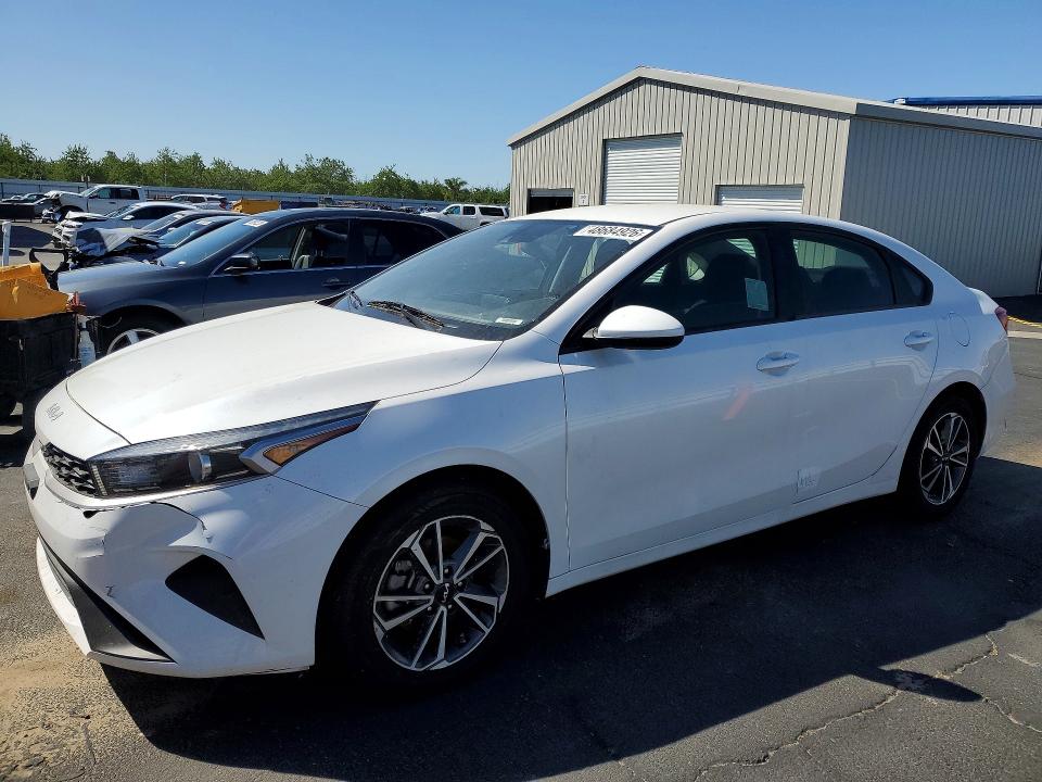 2022 Kia Forte მანქანა იყიდება აუქციონზე, vin: 3KPF24AD9NE452623, აუქციონის ნომერი: 48684926
