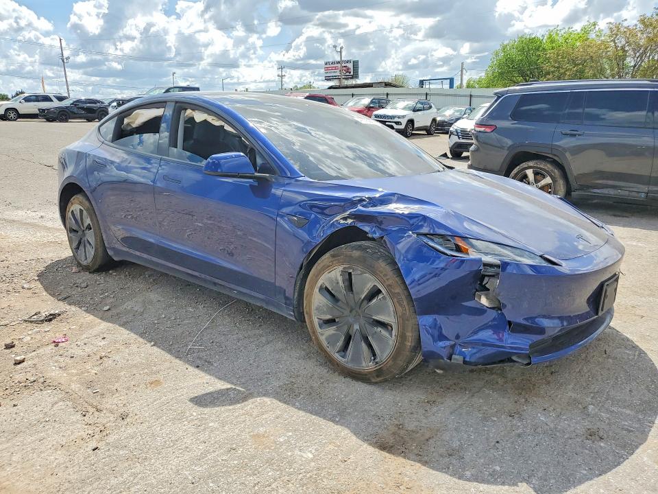 2026 Tesla Model 3 მანქანა იყიდება აუქციონზე, vin: 5YJ3E1EAXTF138592, აუქციონის ნომერი: 49375866