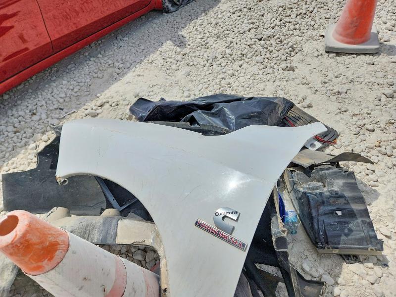 48309126 :رقم المزاد ، 3C6UR5HL1JG388444 vin ، 2018 Ram 2500 مزاد بيع