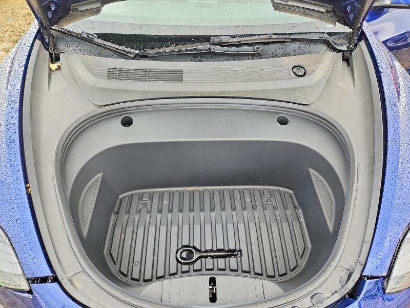 50683996 :رقم المزاد ، 5YJ3E1EAXNF372878 vin ، 2022 Tesla Model 3 مزاد بيع
