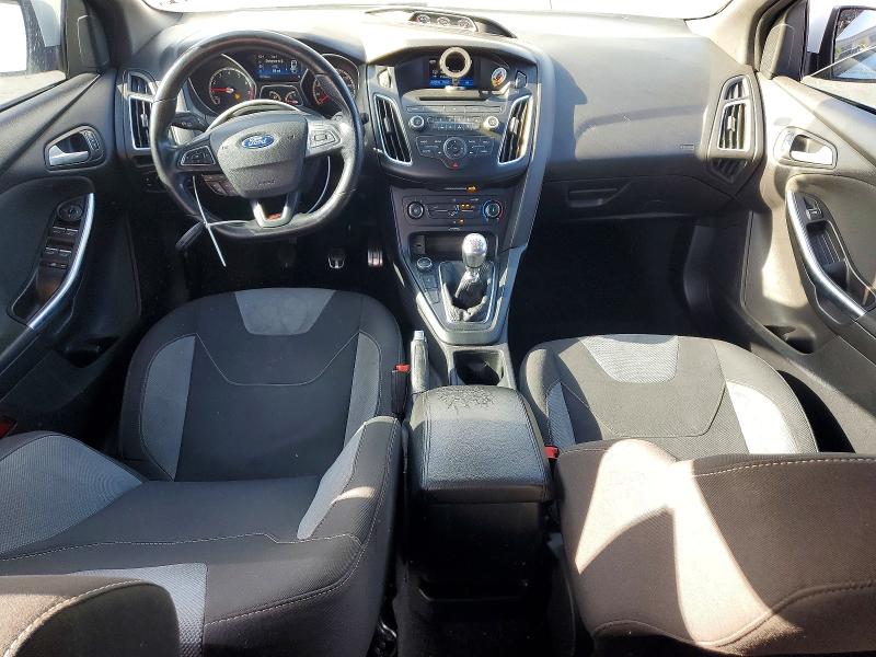 Продаж на аукціоні авто 2015 Ford Focus, vin: 1FADP3L98FL262158, номер лоту: 51125646