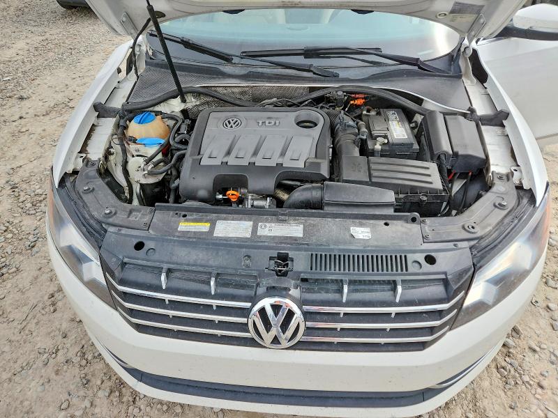 50517056 :رقم المزاد ، 1VWCN7A30DC101346 vin ، 2013 Volkswagen Passat مزاد بيع