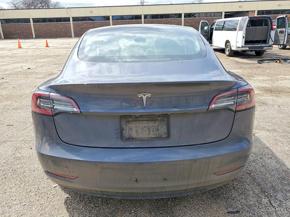 49898766 :رقم المزاد ، 5YJ3E1EA4NF287518 vin ، 2022 Tesla Model 3 مزاد بيع