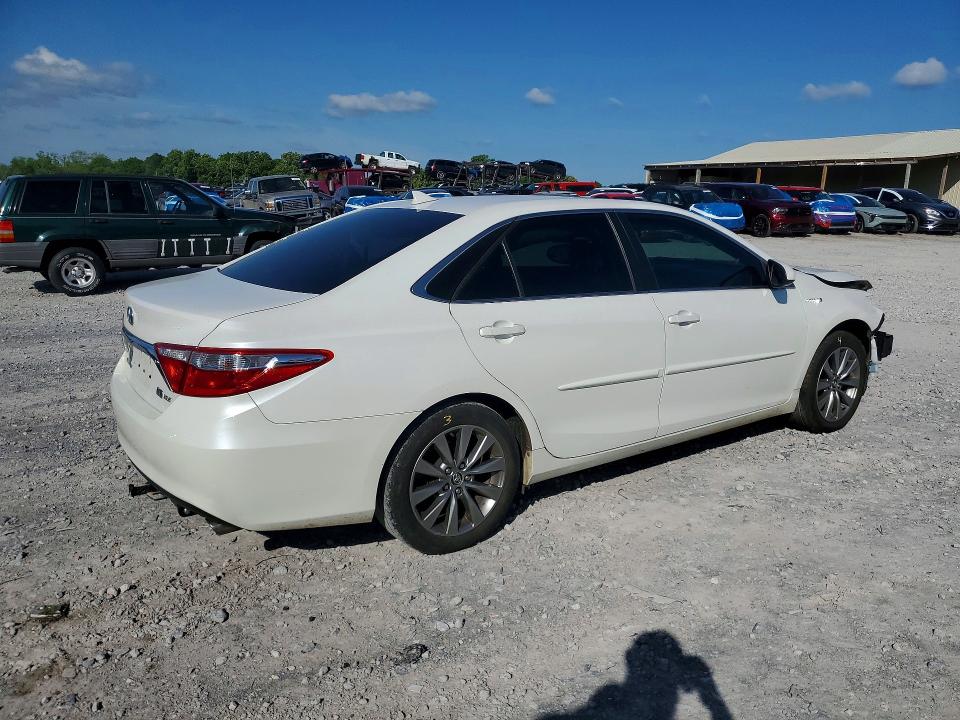 51039116 :رقم المزاد ، 4T1BD1FK9FU173167 vin ، 2015 Toyota Camry Hybrid مزاد بيع