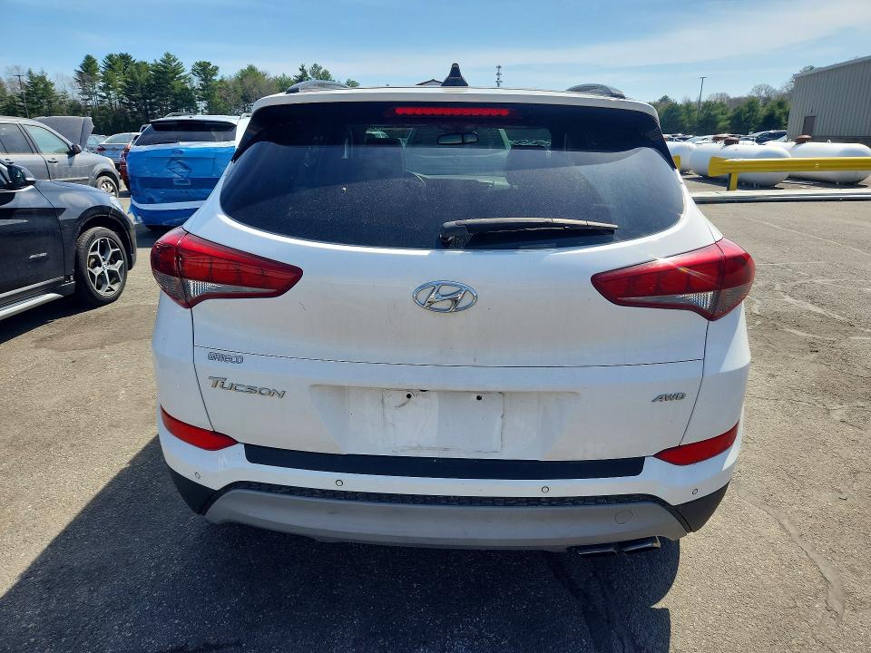 49532496 :رقم المزاد ، KM8J3CA27JU755665 vin ، 2018 Hyundai Tucson مزاد بيع